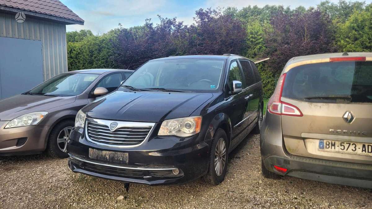 Lancia Voyager