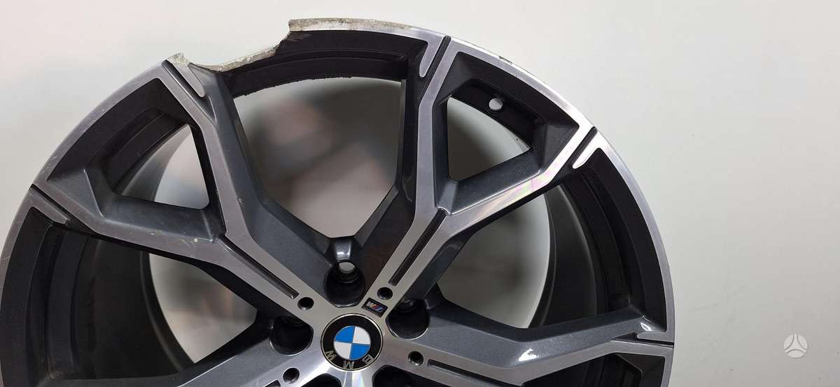 BMW X5, light alloy, R21