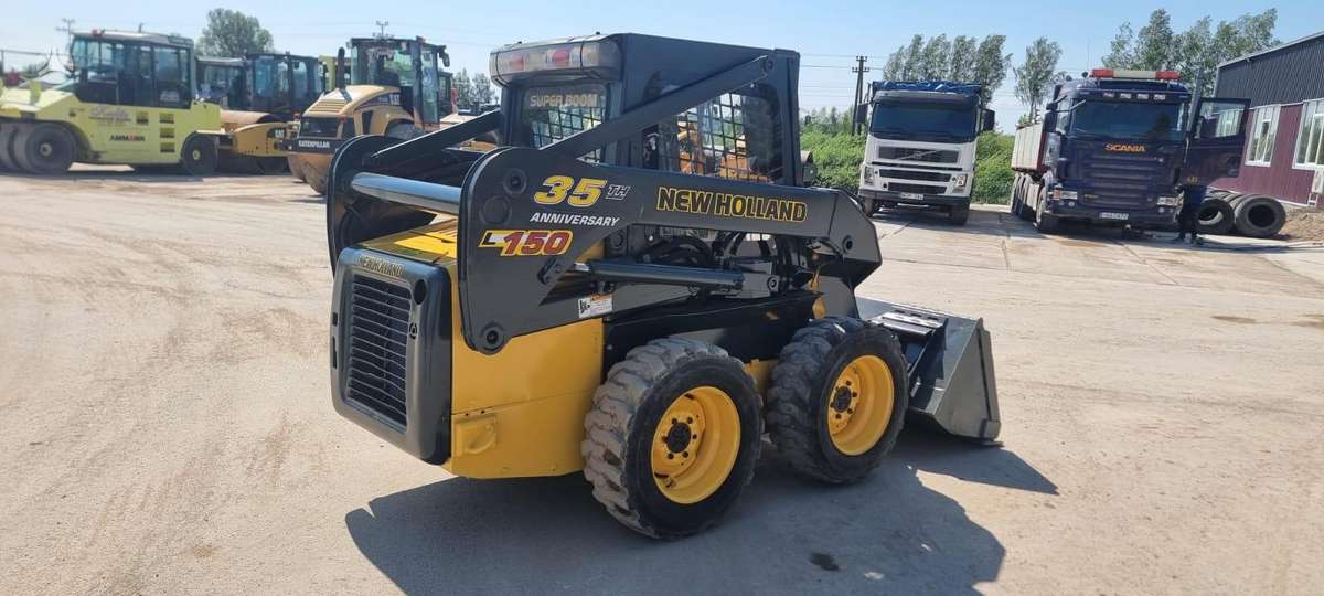 New Holland L150, mini krautuvai