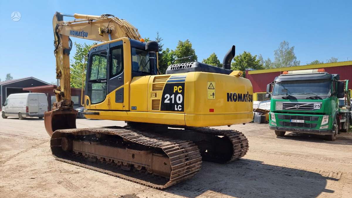 Komatsu PC210 LC-8, ekskavatori