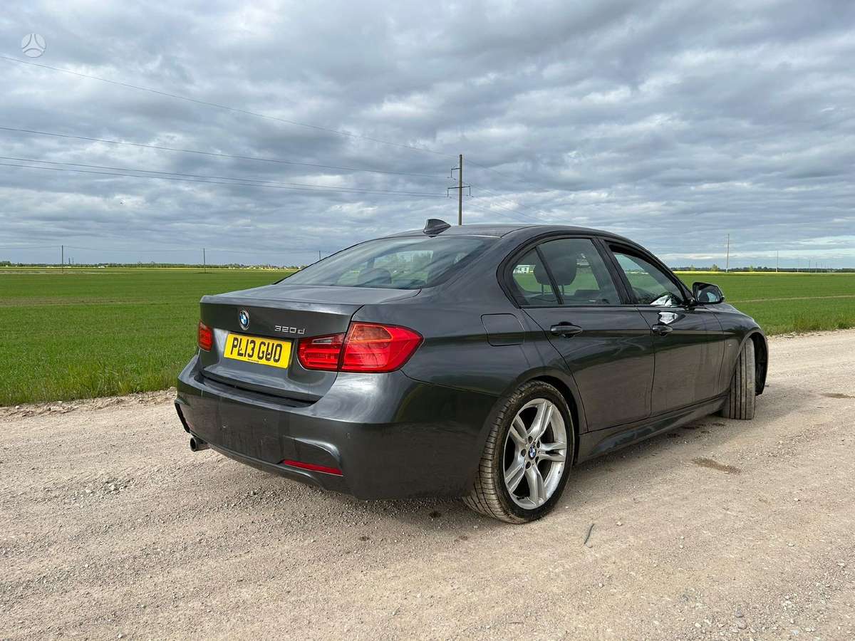 BMW 320 Dalis pristatome