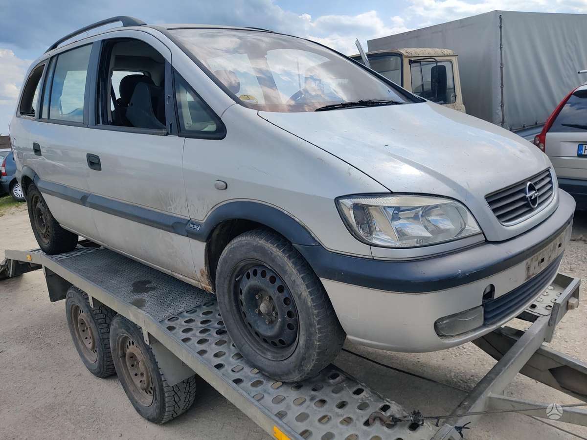 Opel Zafira for parts