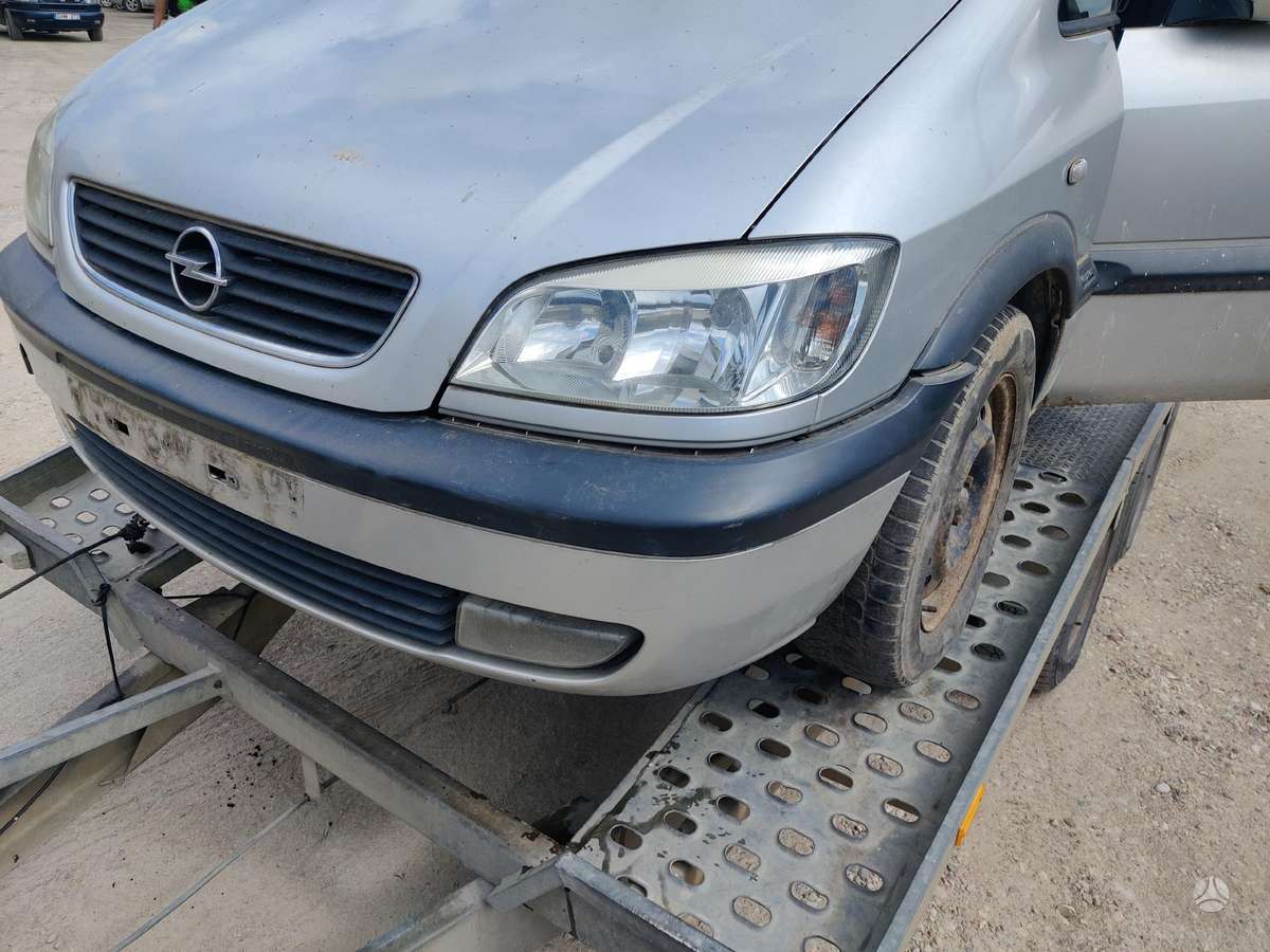 Opel Zafira for parts