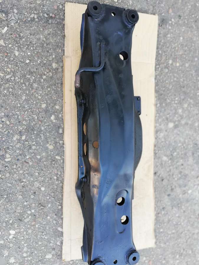 Subaru Outback kėbulo dalys