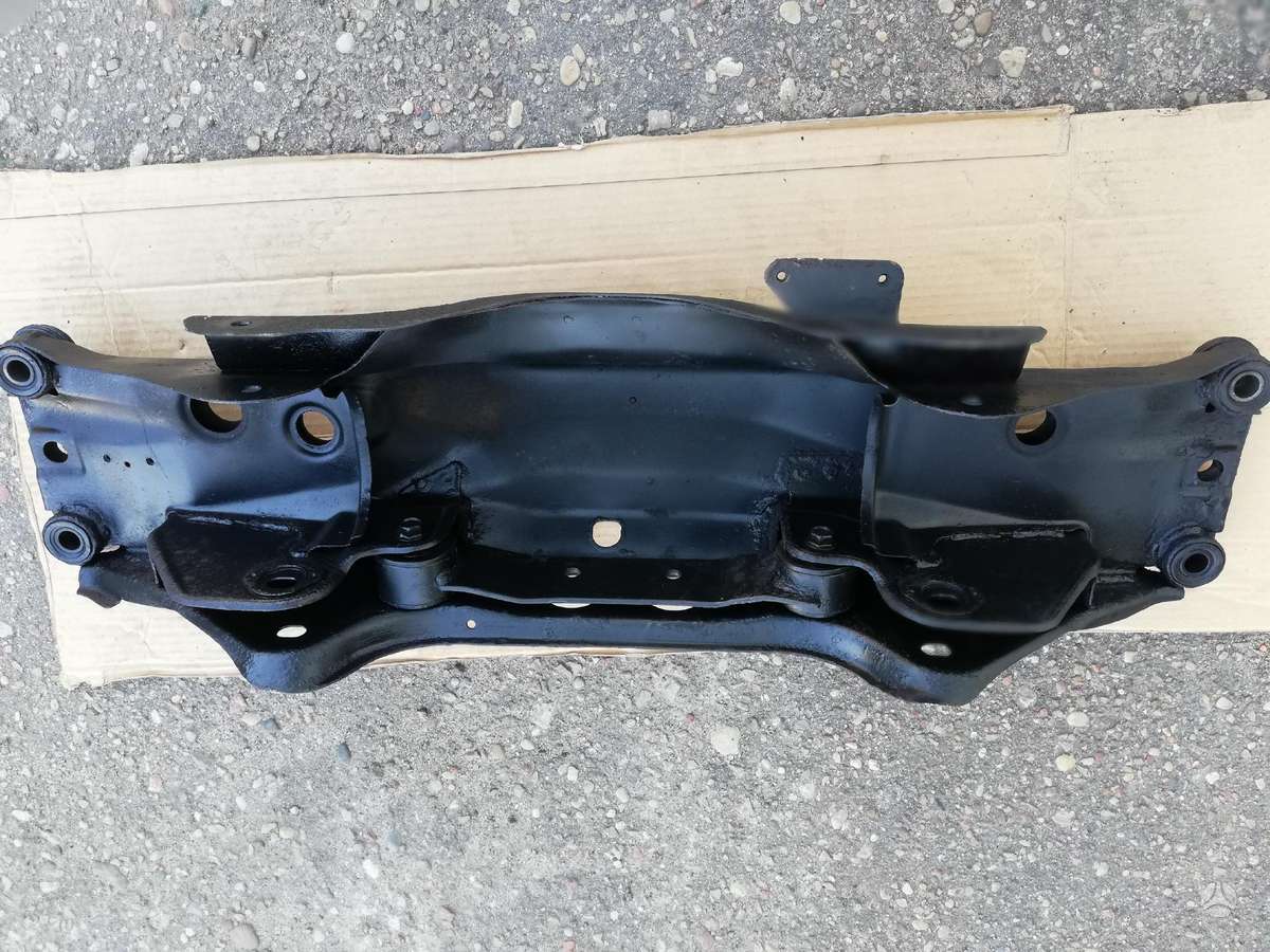 Subaru Outback kėbulo dalys