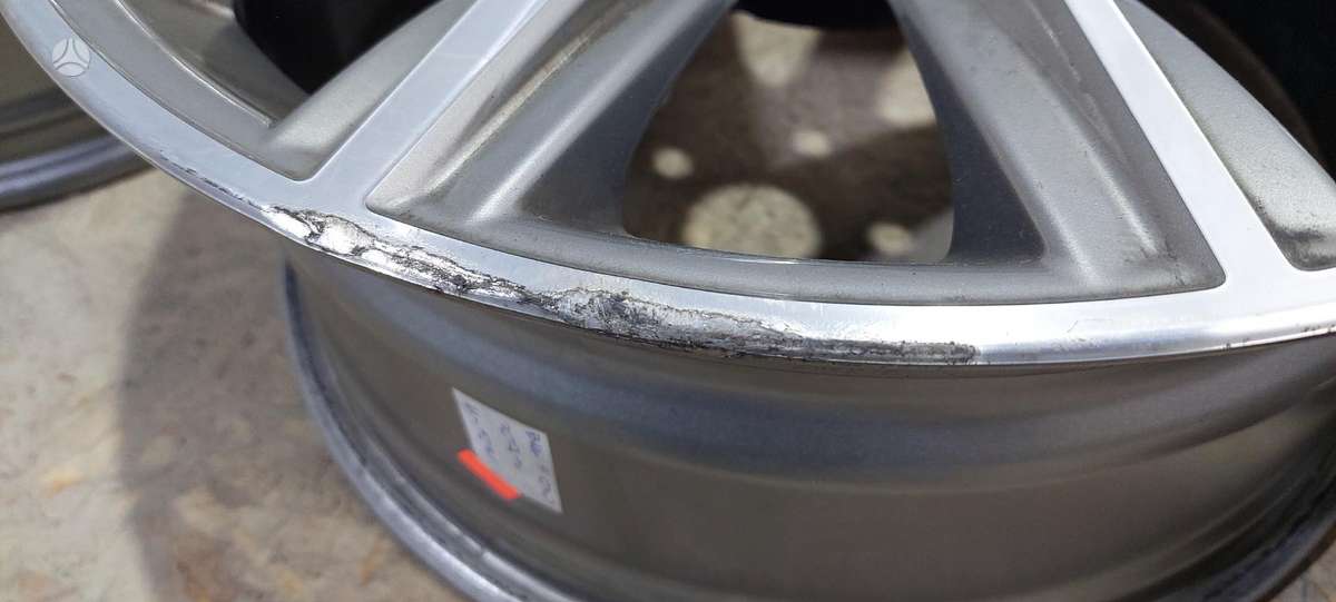 BMW 5 serija, 6874441, Cen19429