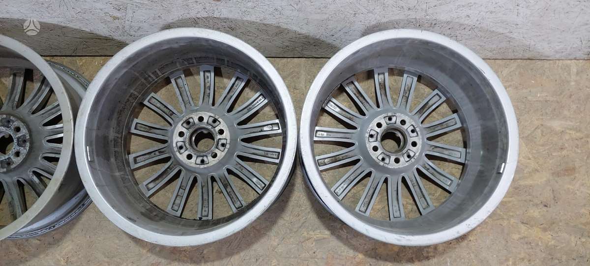 BMW 7 serija, 6861225, Cen19432