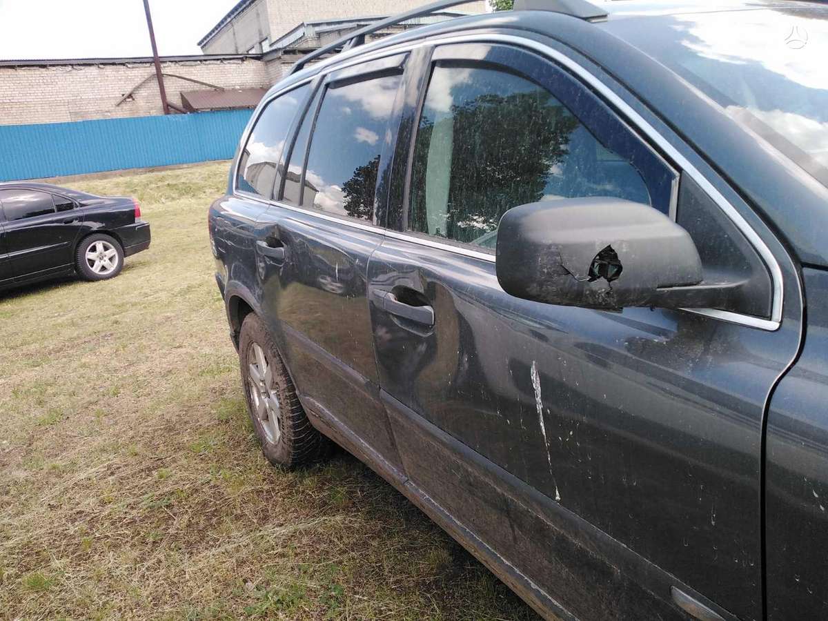 Volvo XC90 dalimis