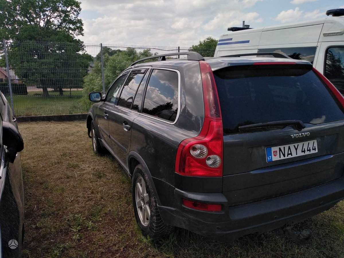 Volvo XC90 dalimis