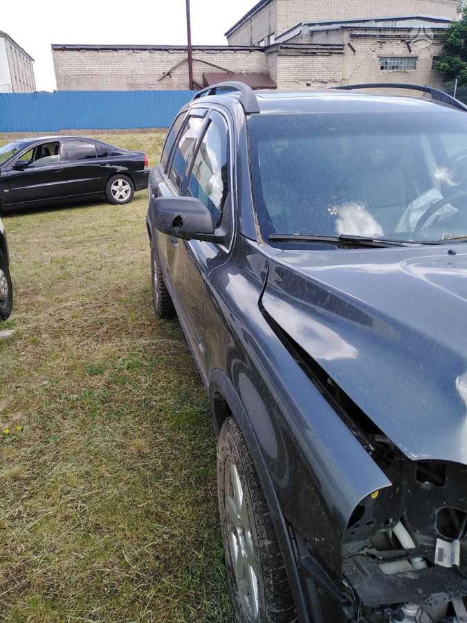 Volvo XC90 dalimis