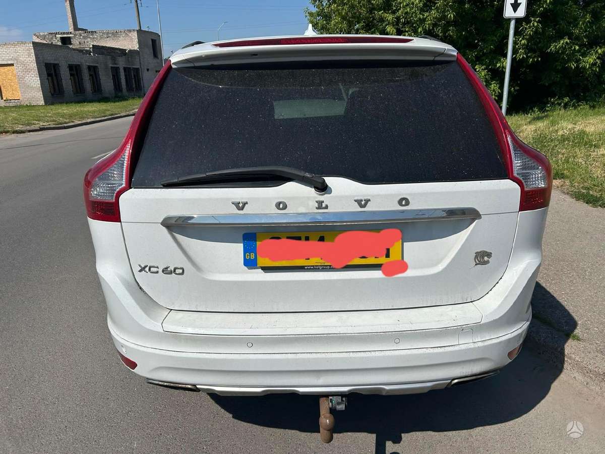 Volvo XC60 Visos volvo dalys r19