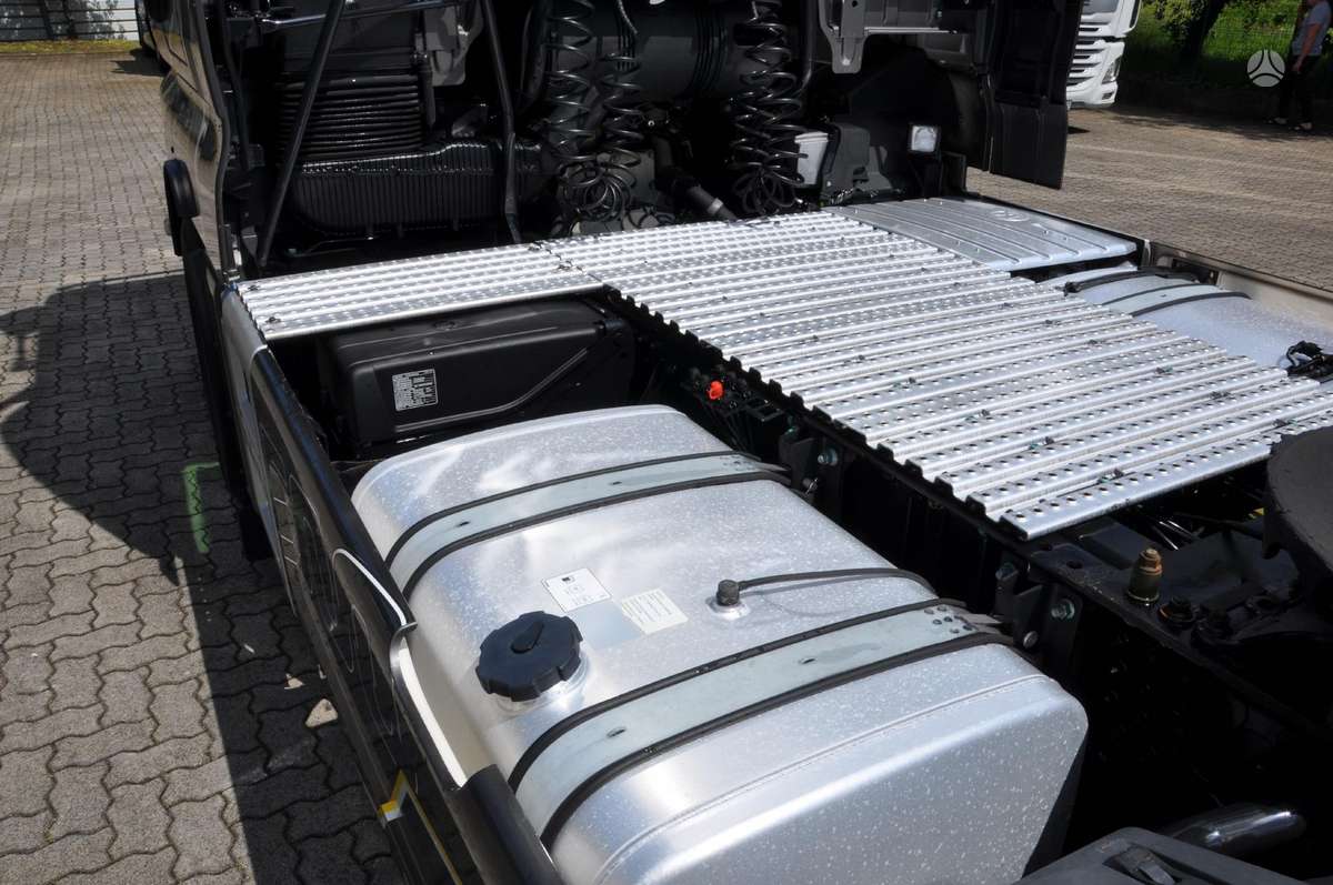 MAN TGX 18.500 XXL, single sleeper