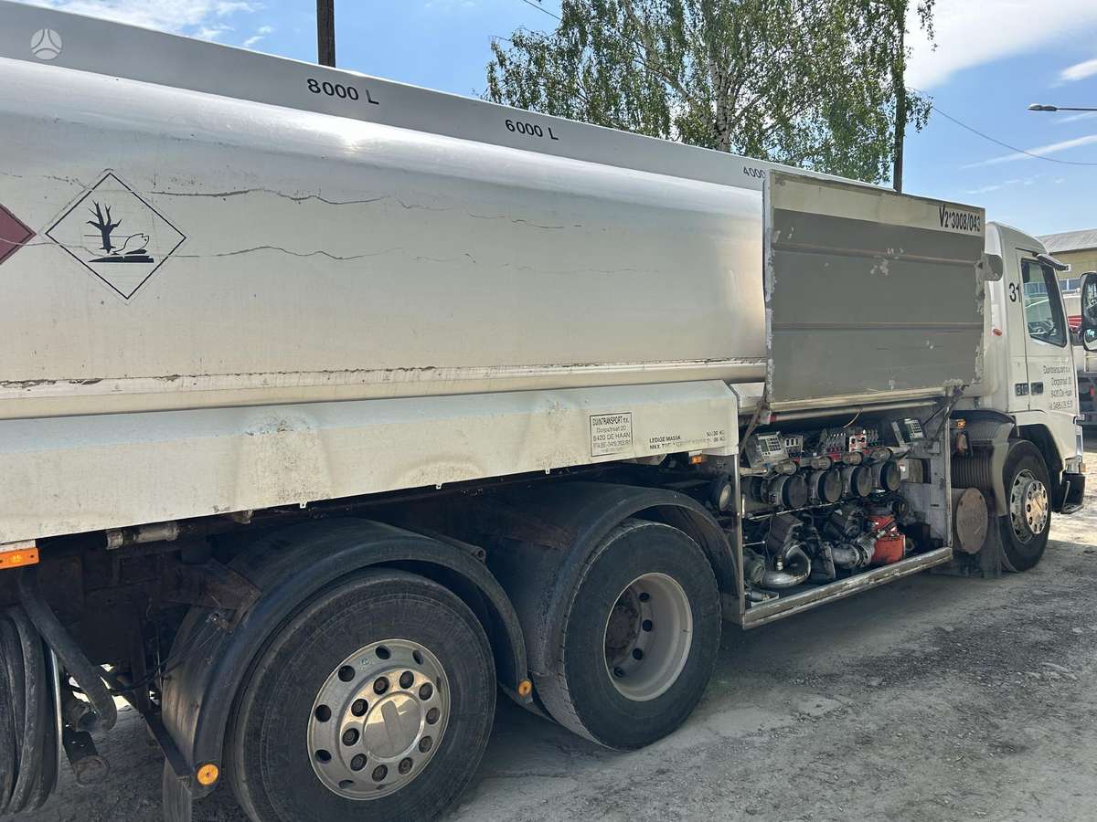 Volvo FM7, autocisternos