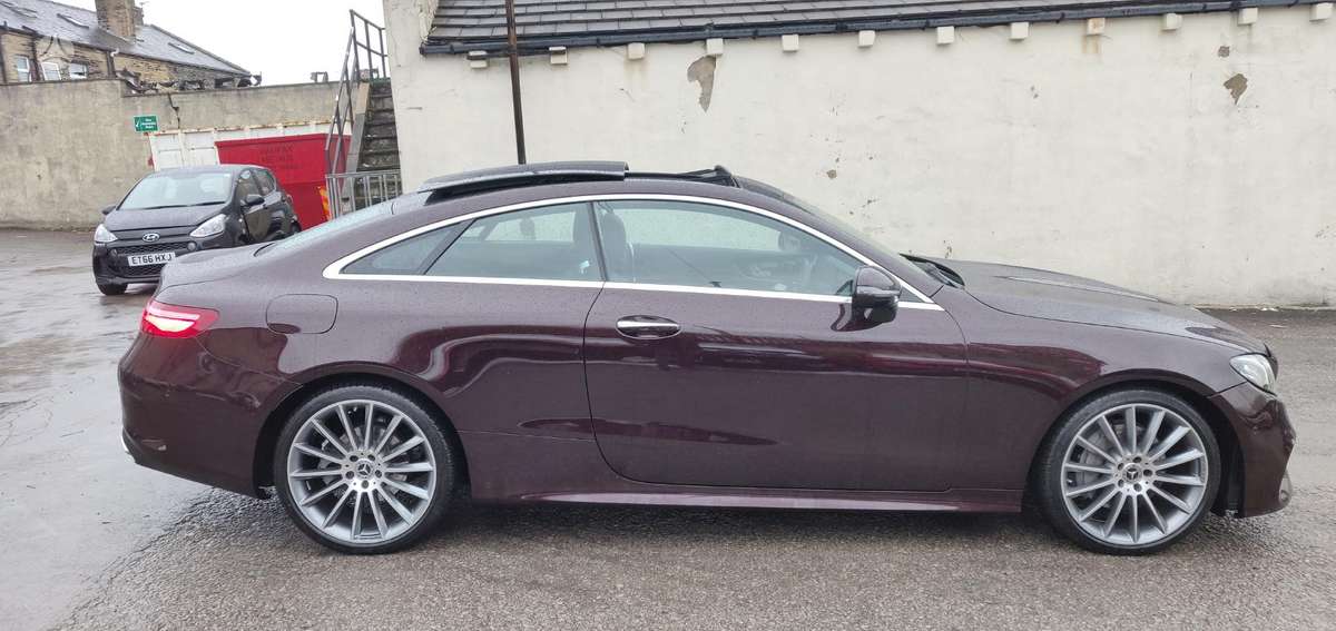 Mercedes-Benz E220 Priekio ratų variklio nėra