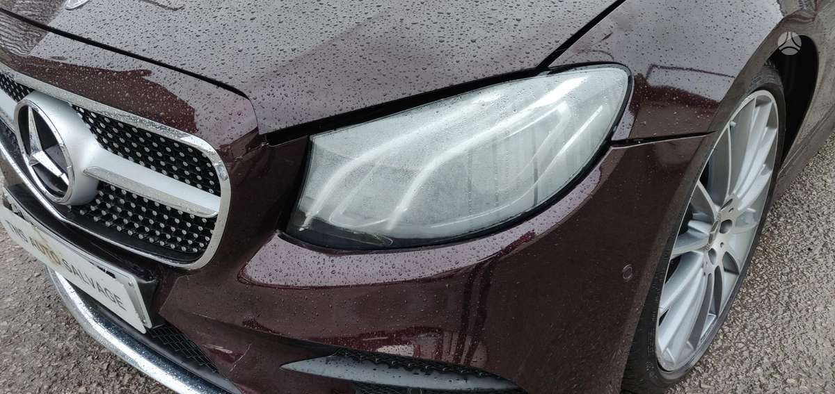 Mercedes-Benz E220 Priekio ratų variklio nėra