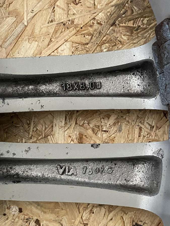Mercedes-Benz, light alloy, R18