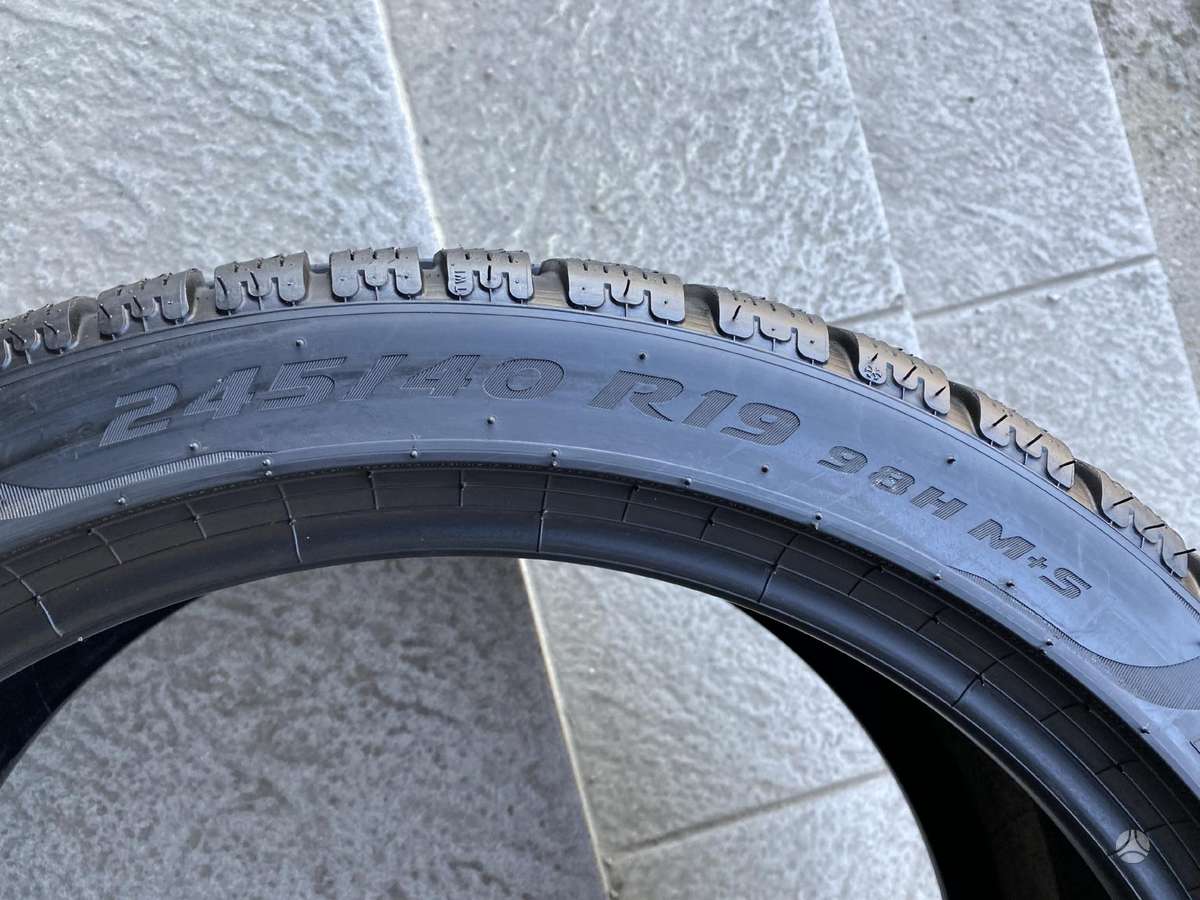 Pirelli PZero winter, winter 245/40 R19