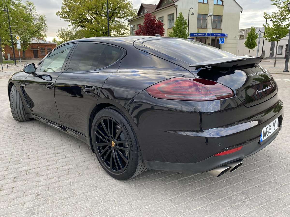 Porsche Panamera, 3.0 l., hatchback