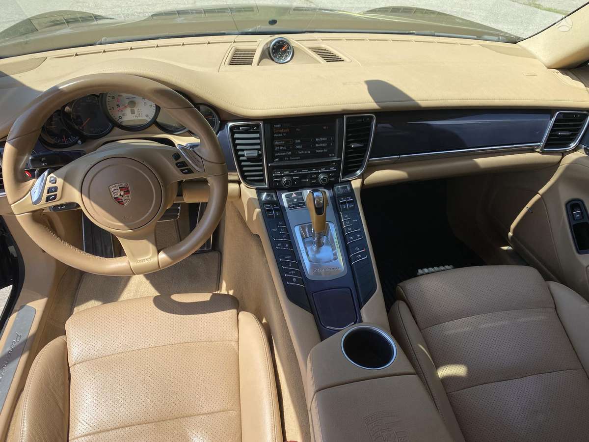 Porsche Panamera, 3.0 l., hatchback