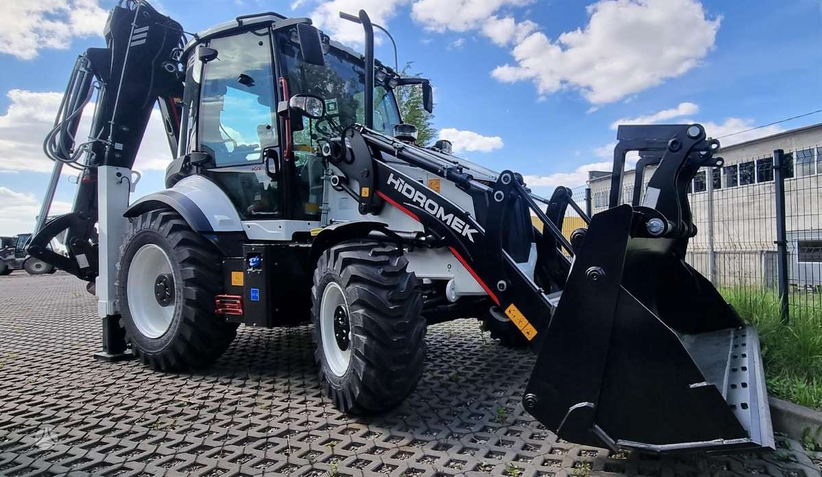 Hidromek HMK 102B, excavator loader