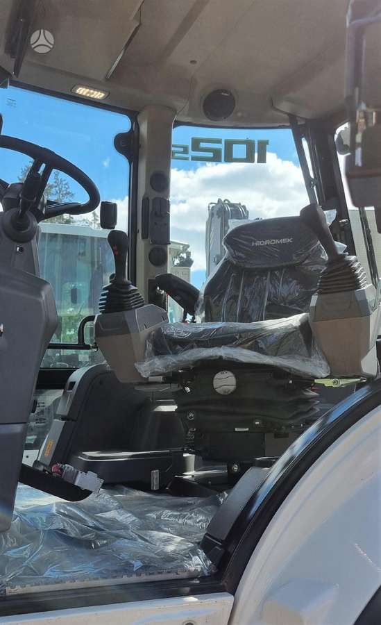 Hidromek HMK 102B, excavator loader