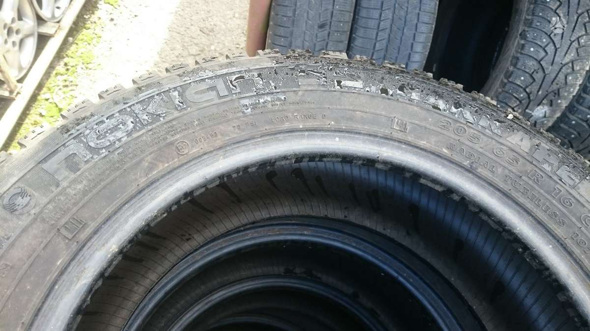 Nokian, winter 205/65 R16