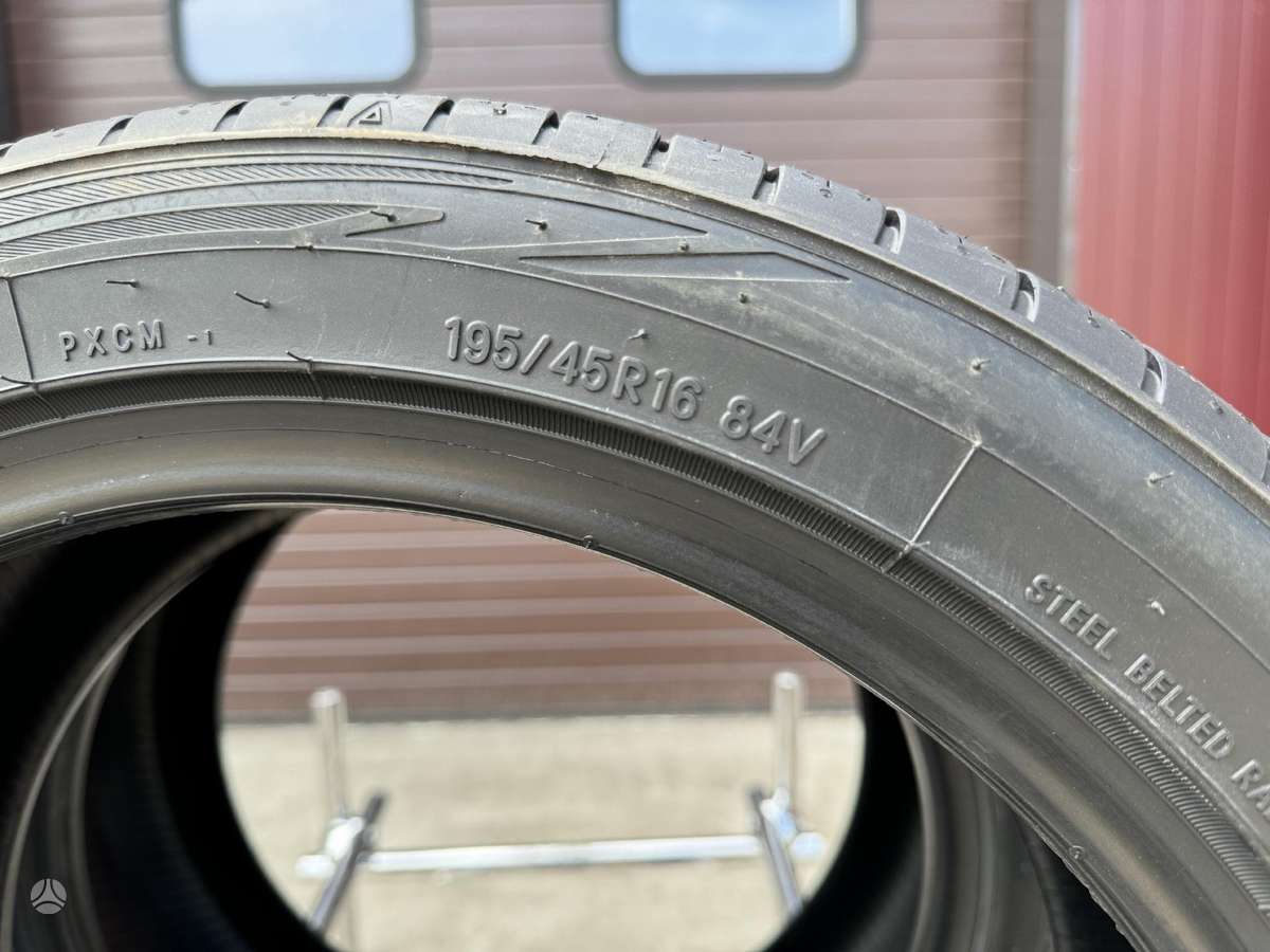 Toyo Proxes Comfort, summer 195/45 R16