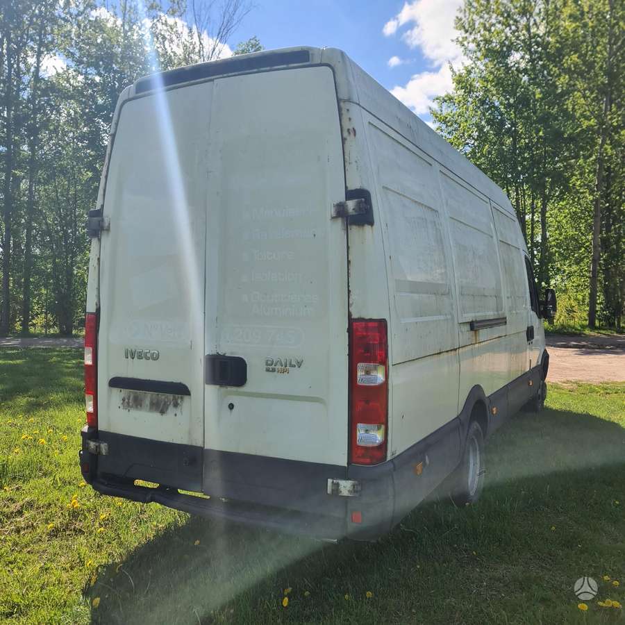Iveco 35, грузовые микроавтобусы