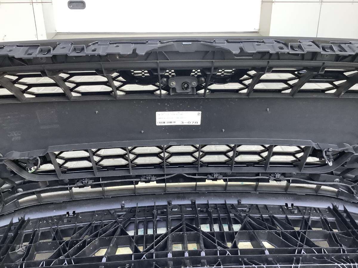 Audi RS 4 body parts