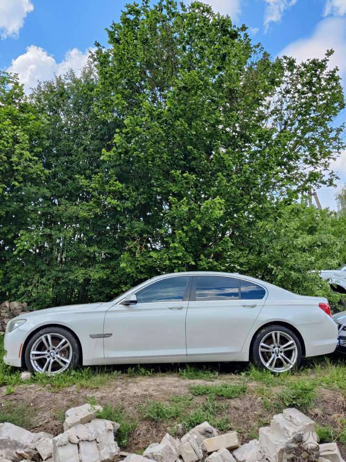 BMW 740, 3.0 l., Седан