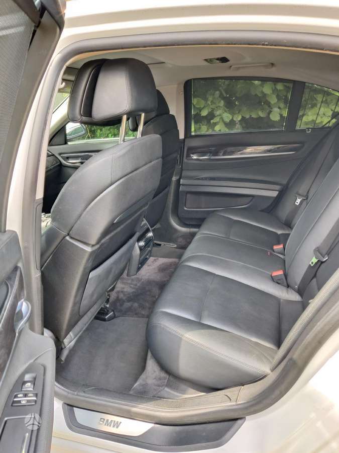 BMW 740, 3.0 l., Седан