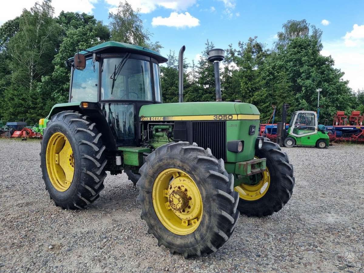 John Deere 3050, traktoriai
