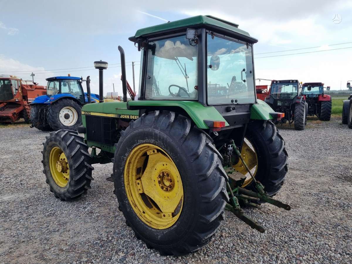 John Deere 3050, traktoriai