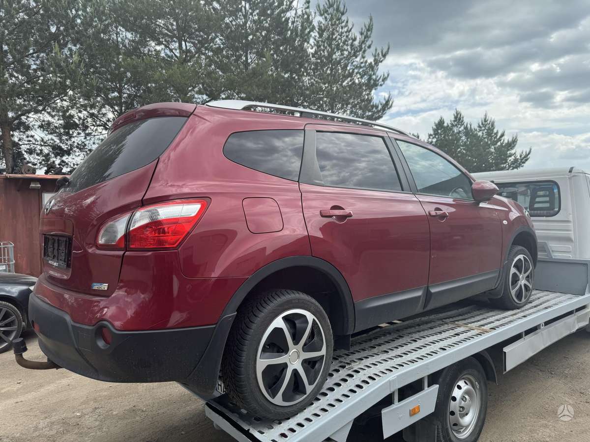 Nissan Qashqai+2