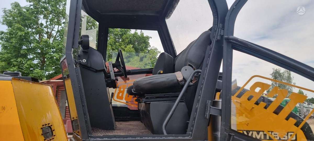 JCB VMT 860, vibro technika