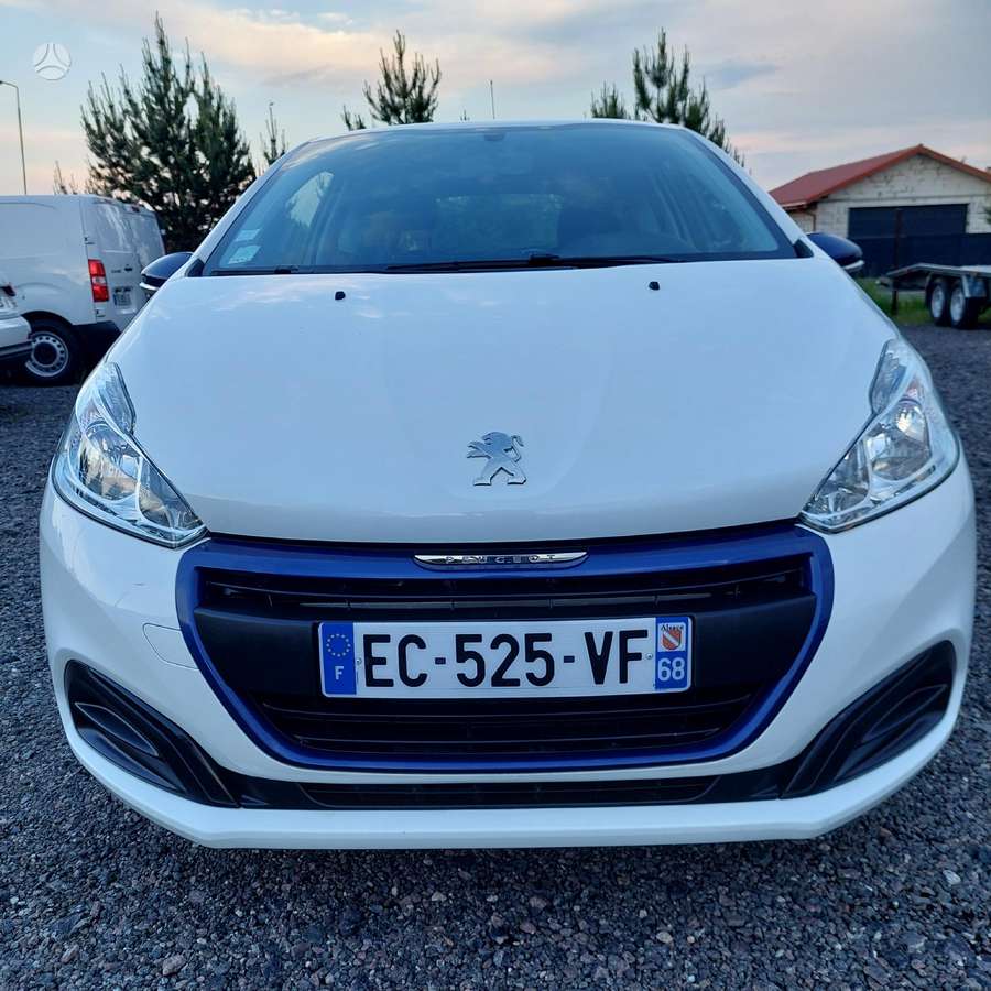 Peugeot 208, 1.0 l., hatchback