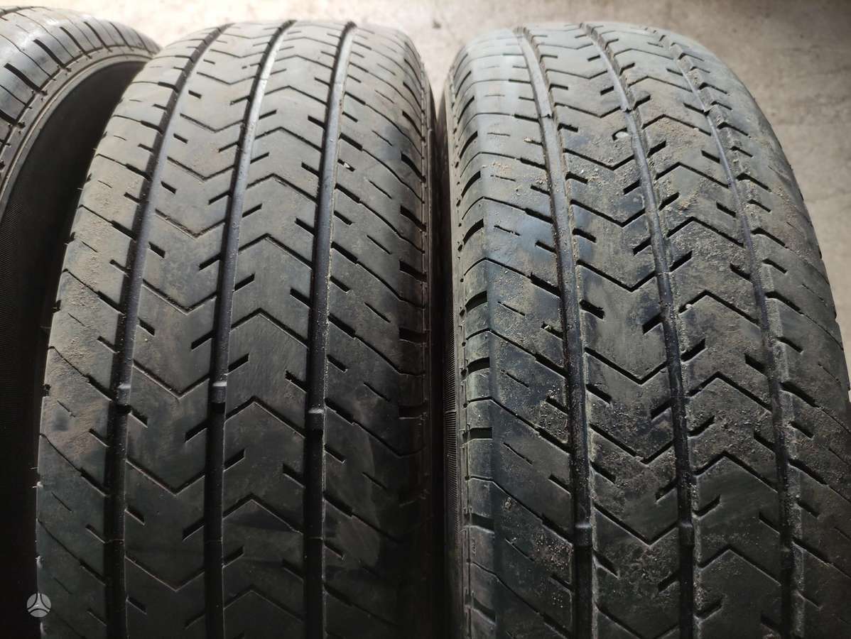 Aurora, vasaras 215/75 R16