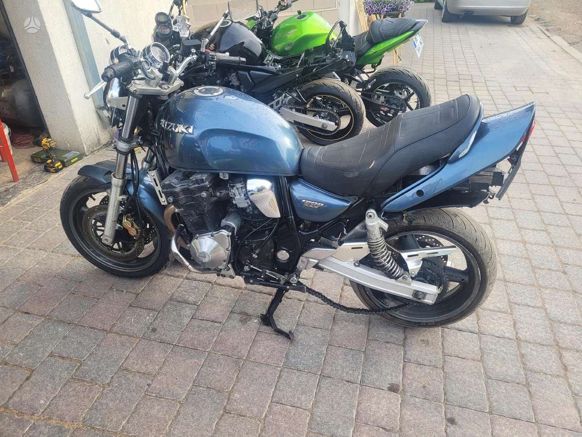 Suzuki GSX, street / classic
