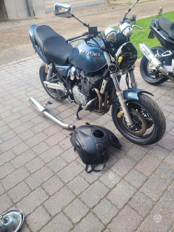 Suzuki GSX, street / classic