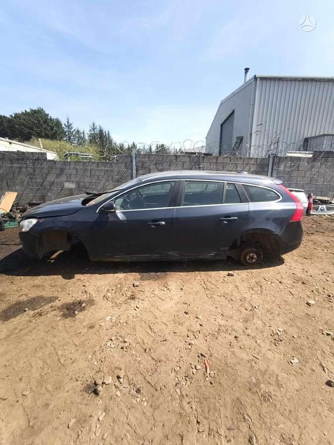 Volvo V60 по частям
