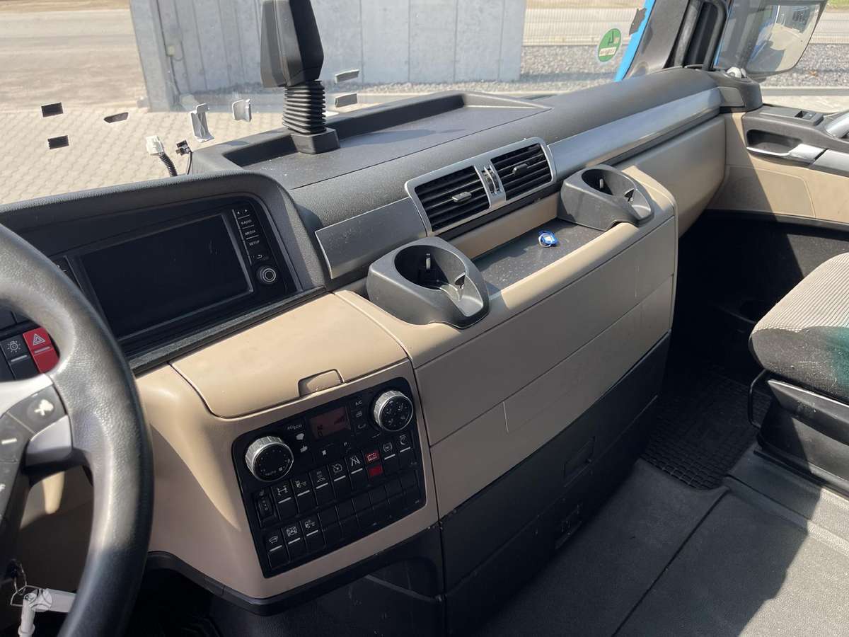 MAN TGX18.500 RETARDER, double sleeper