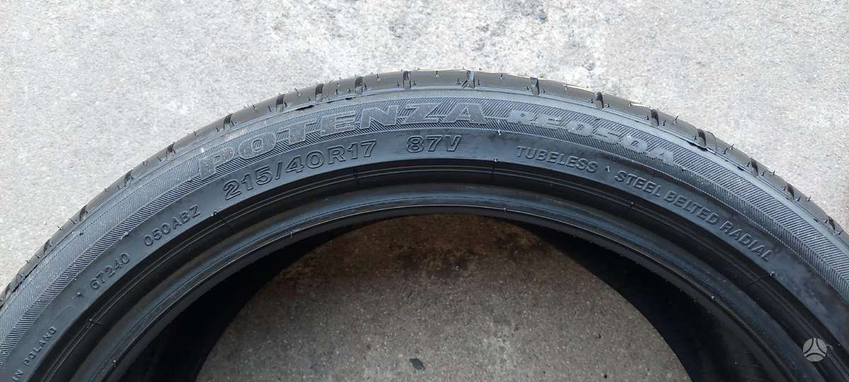 Bridgestone, vasaras 215/40 R17