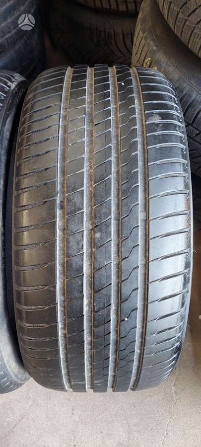 Firestone, vasarinės 235/40 R18
