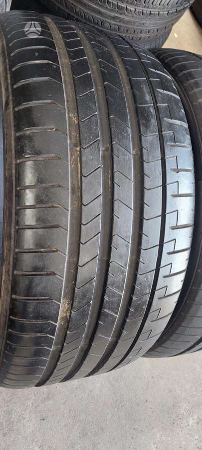 Pirelli, summer 275/35 R20