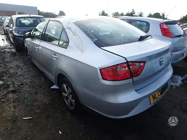 Seat Toledo dalimis