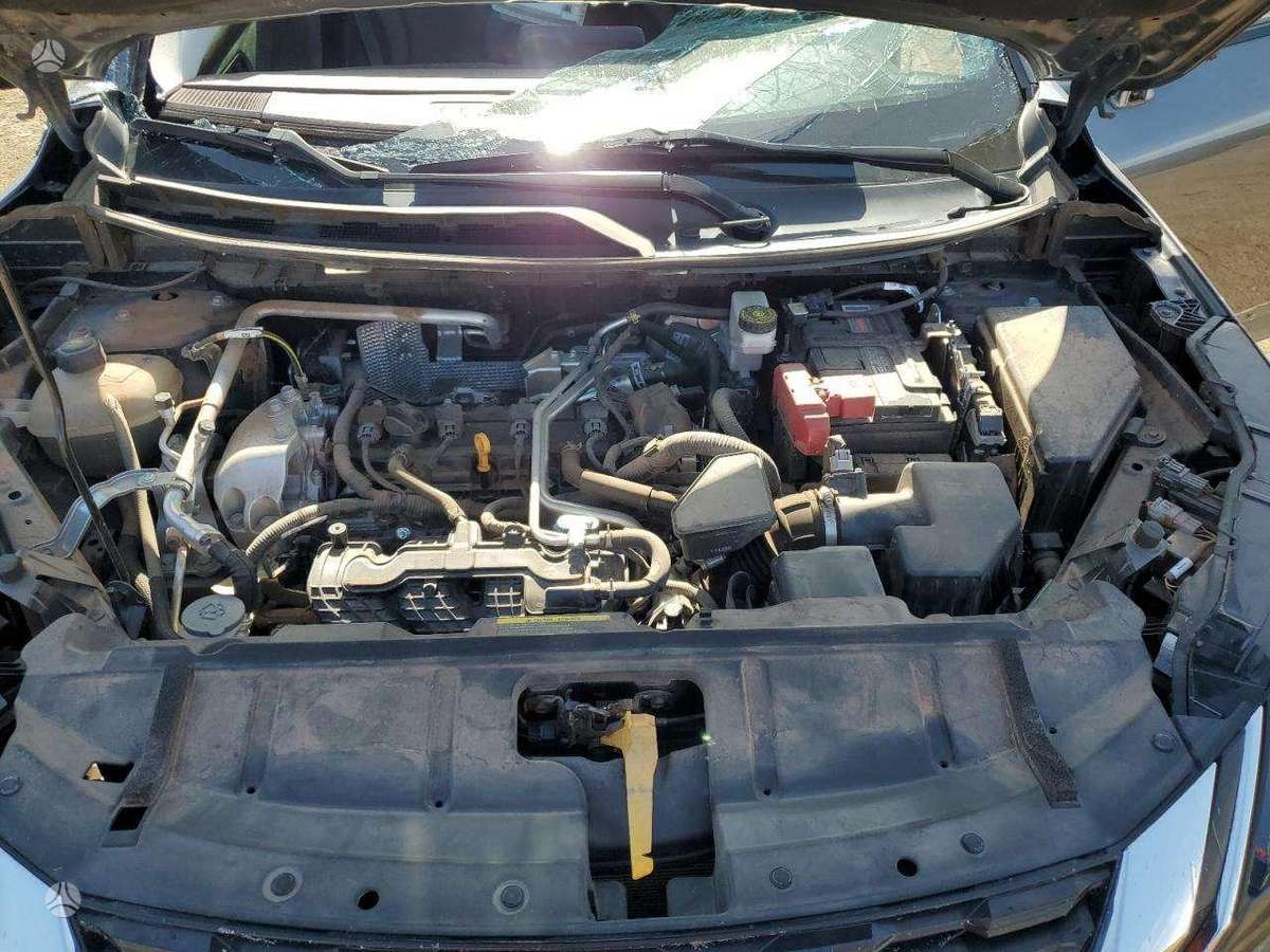 Nissan X-Trail for parts