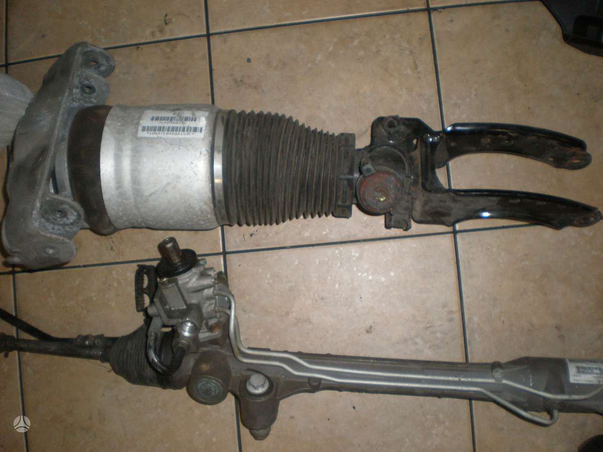 Volkswagen Touareg shock absorber