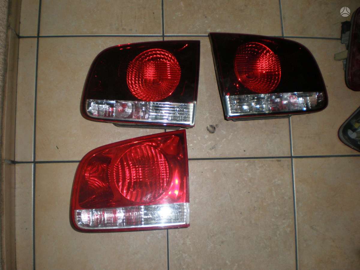 Volkswagen Touareg shock absorber