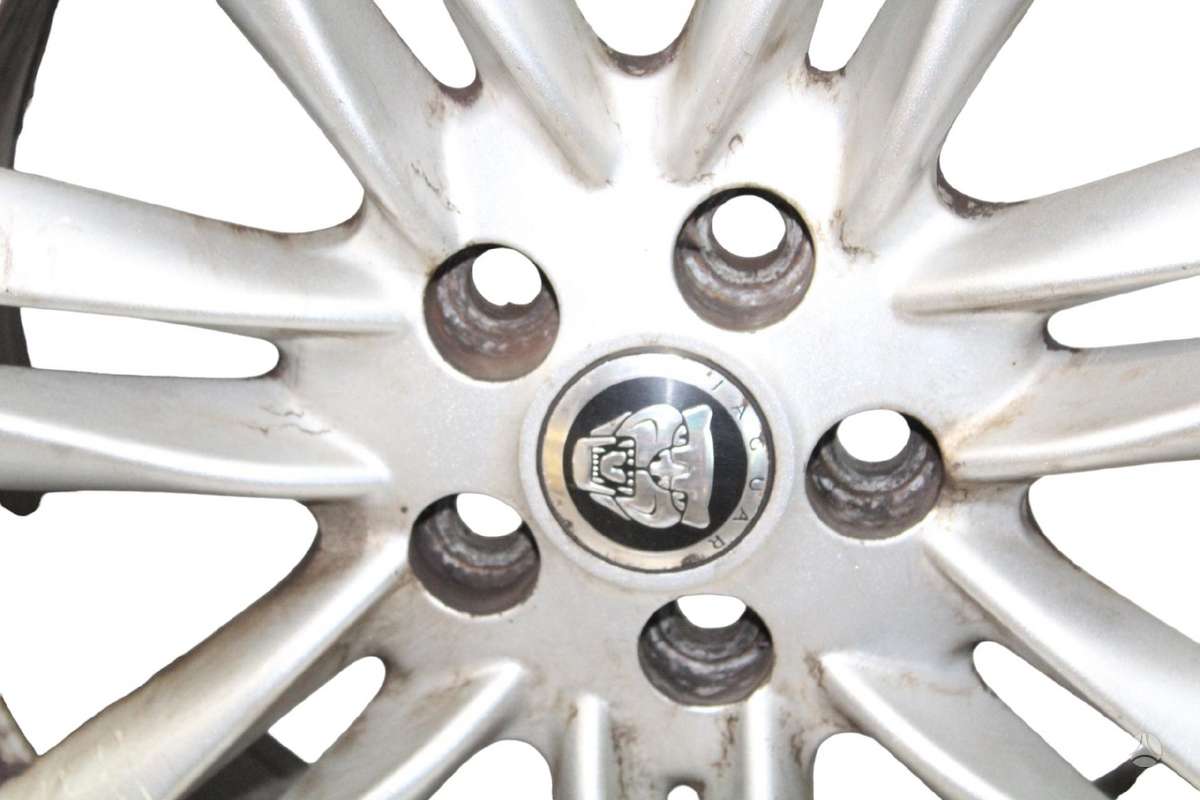 Jaguar XF, light alloy, R17