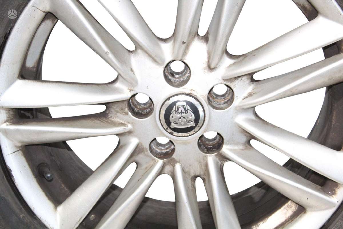 Jaguar XF, light alloy, R17